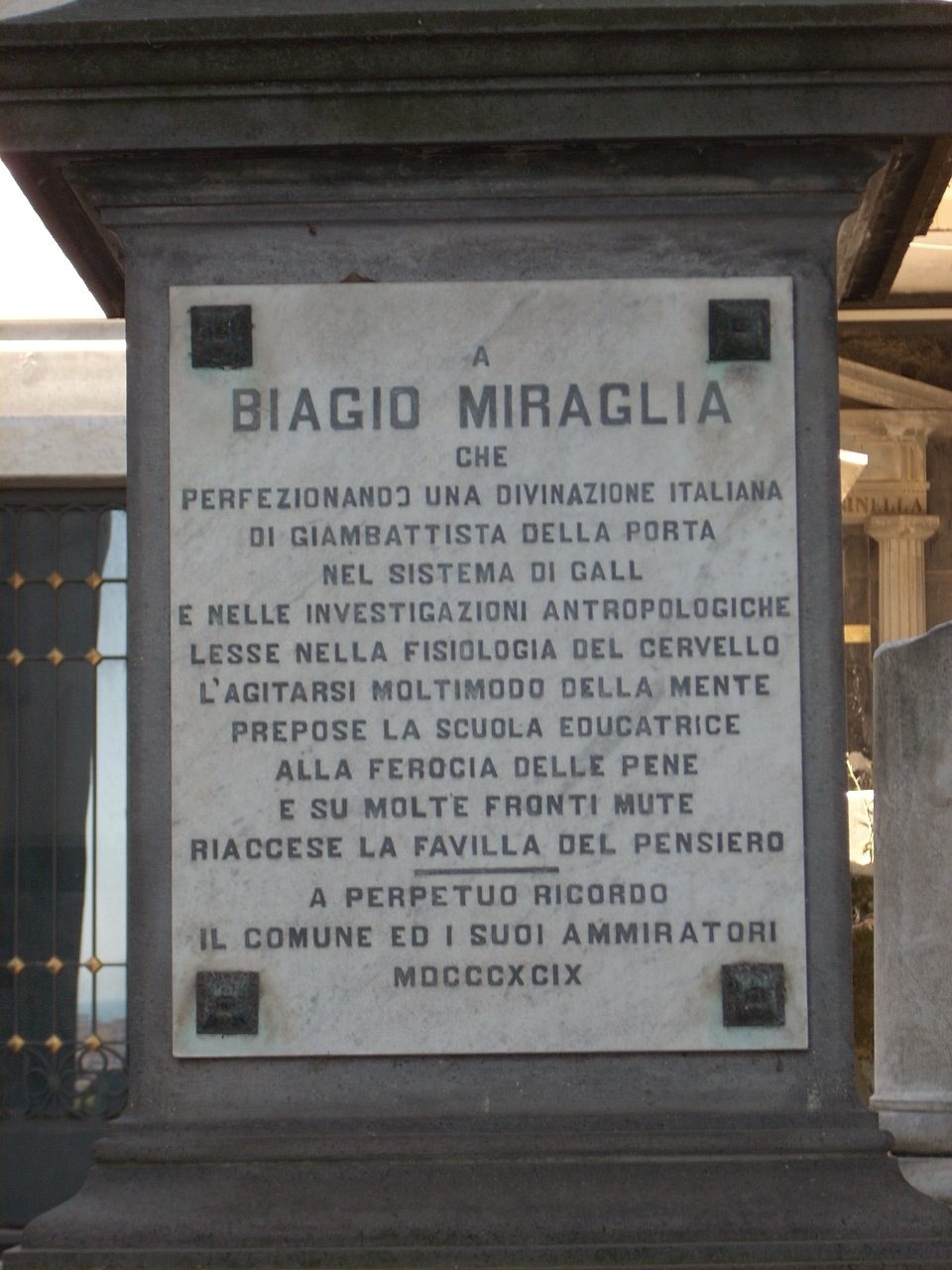 Biagio Miraglia bust, Cimitero Poggioreale, Naples - 03.JPG